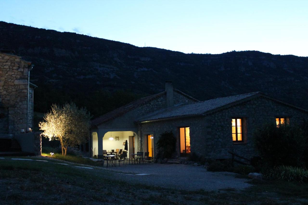 Entre Terre Et Ciel Bed & Breakfast Rémuzat Exterior foto